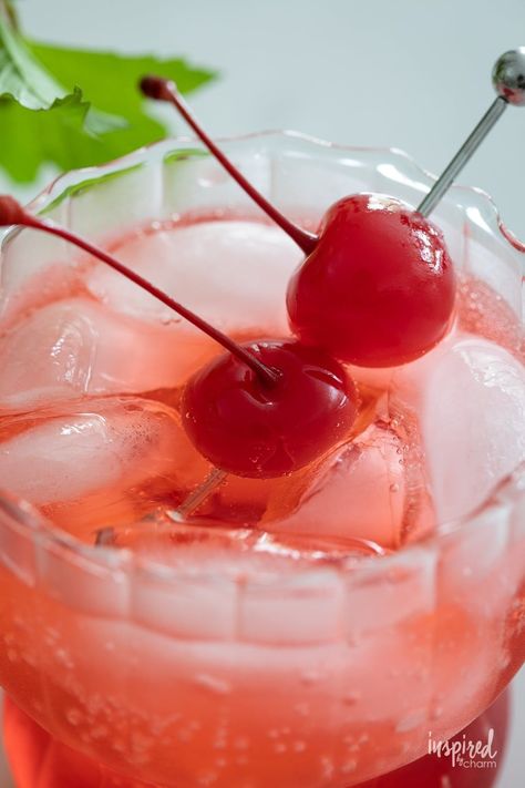 How to Make a Dirty Shirley Drink #cocktail #recipe #shirleytemple #drink #easy #cherry #vodka #dirtyshirley Dirty Shirley Recipe, Dirty Shirley, Prickly Pear Margarita, Unique Cocktail Recipes, Cherry Vodka, Best Cocktail Recipes, Lemon Lime Soda, Relaxing Evening, Fruity Cocktails