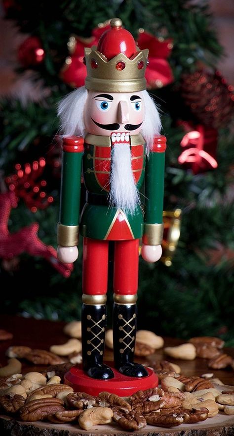 Nutcracker Crafts, Nutcracker Decor, Nutcracker Christmas Decorations, Wooden Nutcracker, Xmas Deco, Christmas D, Christmas Makes, Noel Christmas, Nutcracker Christmas