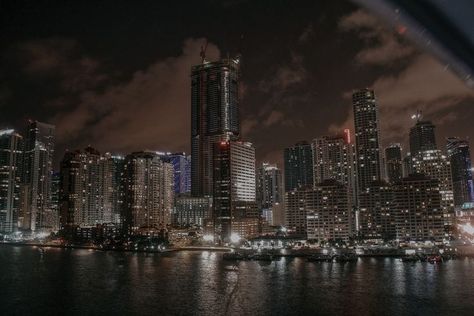 Miami, FL Skyline at Night Miami Night Aesthetic, Night City Wallpaper Laptop, Macbook Wallpaper City Night, Miami Beach At Night, Miami Wallpaper, Miami Nightlife, Miami Pictures, Miami Skyline Night, Miami Beach Skyline