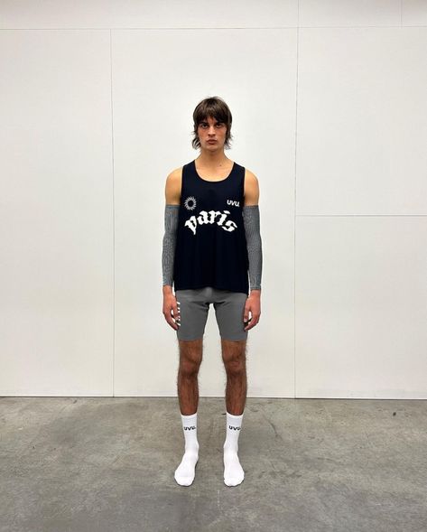 Running Singlet, Gym Fits, Running Fashion, Workout Aesthetic, Clothing Details, Running Shirts, Tee Shirt Designs, Brand Experience, Fashion Inspiration Design