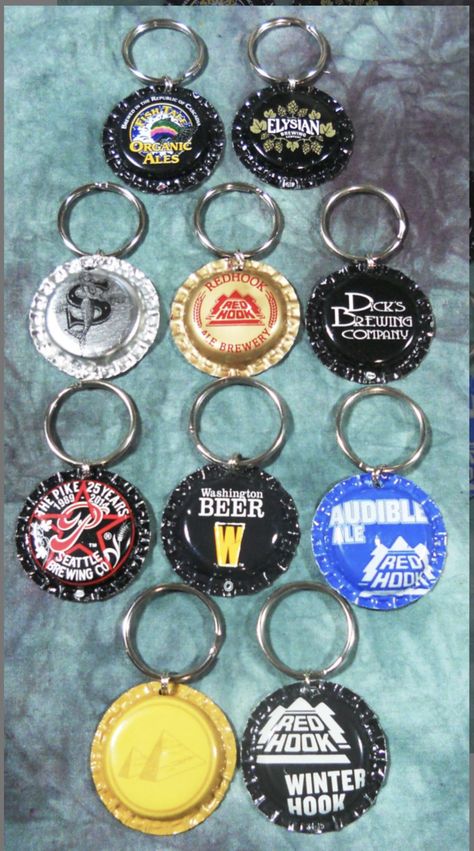 Geocaching Swag, Bottle Cap Decor, Washer Crafts, Recycle Bottle Caps, Bottle Top Crafts, Bottle Cap Projects, Bottle Cap Jewelry, Marbles Crafts, Swag Ideas