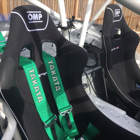 CUSTOMER CAR: Champ-R bucket seats with Takata Race 6 harness belts. OMP and Takata. 2 huge brand names with FIA approval. Perfect for prepping your race car. 🏁👍 Racing Seats Cars, Race Car Seat Belts, Car Harness, News Highlights, Car Inspiration, Bucket Seats, Hunter Boots, Race Car, Brand Names