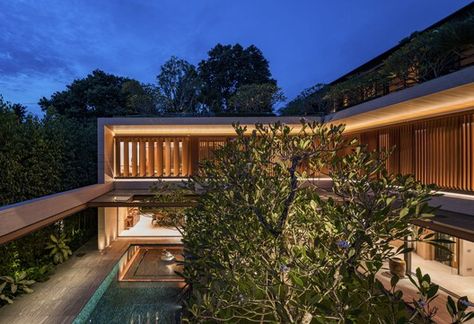 Gallery of Forgetting Time House / Wallflower Architecture + Design - 28 Modern Tropical House Design, Courtyard Villa, Modern Tropical House, Modern Courtyard, Tropical House Design, Luxury Modern Homes, Courtyard Design, Arch Design, Tropical House