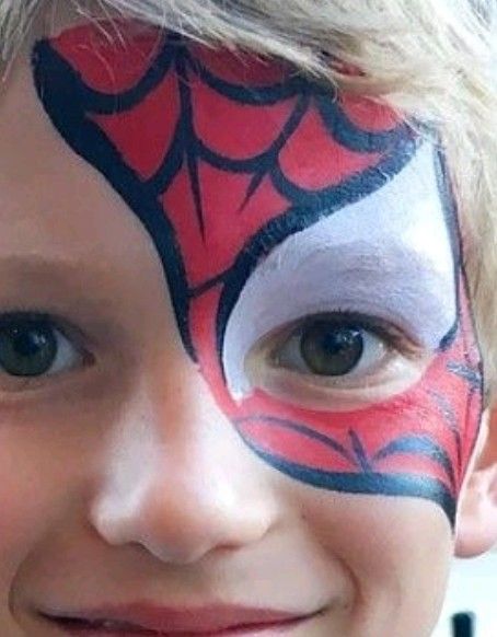 Simple Superhero Face Paint, Boy Face Paint Easy, Simple Spiderman Face Paint, Spidey Face Paint, Kid Halloween Face Paint, Superhero Face Paint Easy, Super Easy Face Painting Ideas For Kids, Halloween Facepainting Simple, Easy Face Painting Ideas For Boys