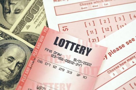 Loterry Winners, Won Lottery, Mega Millions Jackpot, Lottery Drawing, Mega Millions, Jackpot Winners, Lottery Ticket, Guinness Book, Lottery Winner