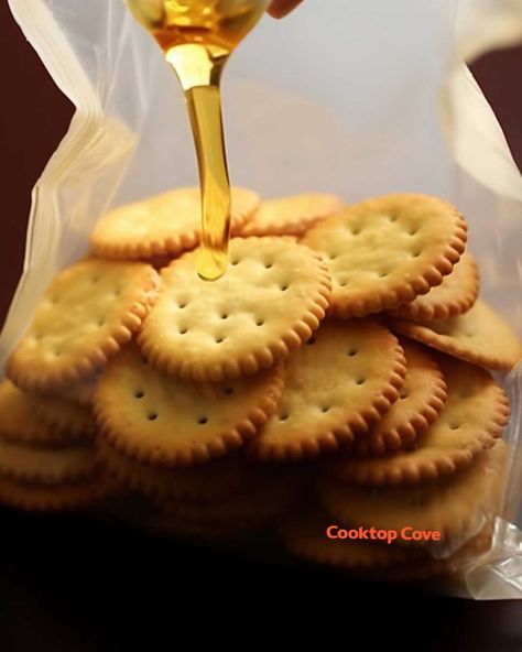 These are known as 'Alabama Firecrackers' and boy are they addictive to eat! Alabama Firecrackers Recipes, Alabama Fire Crackers Baked, Alabama Fire Crackers, Diwali Crackers Firecracker, Bacon Crackers (aka Pig Candy Crackers), Seasoned Crackers, Popular Snacks, Grilled Cheese Recipes, Quick Easy Snacks