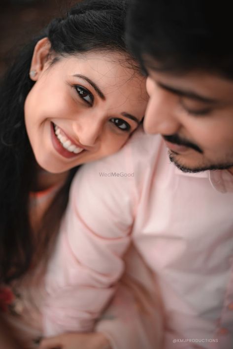 Couples Candid Photography, Insta Image, Romantic Couple Images, Dp Stylish, Bride Photography Poses, Couple Pic, Shoot Photography, Wedding Photoshoot Poses, Pre Wedding Poses