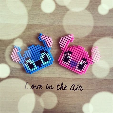 Angel From Lilo And Stitch Perler Beads, Lilo Perler Beads, Stitch And Angel Perler Bead Patterns, Perler Beads Ideas For Couples, Stitch Disney Perler Beads, Couple Perler Bead Patterns, Perler Bead Accessories, Couple Perler Beads, Perler Beads Disney