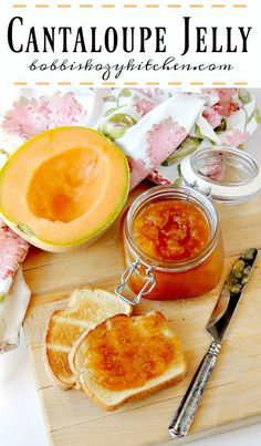 Enjoy the flavor of ripe summer cantaloupe all year long with this deliciously sweet and slightly salty sugar-free cantaloupe jelly. #sugarfree #lowcarb #keto #jelly #jam #canning #preserves #cantaloupe #recipe | bobbiskozykitchen.com Cantaloupe Jelly, Cantaloupe Recipes, Biscuits Graham, Jam Recipes Homemade, Canning Jam, Homemade Jelly, Jam And Jelly, Jelly Recipes, Vegetable Drinks