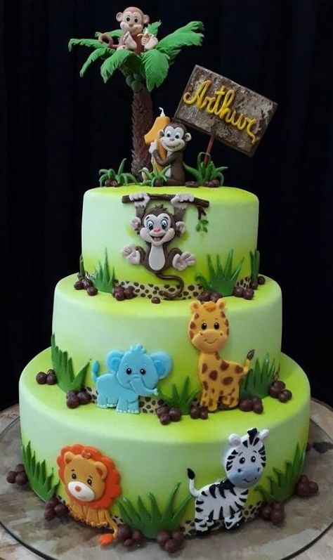 Jungle Theme Fondant Cake, Jungle Theme 1st Birthday Party Cake, Jungle Safari Cake Ideas, Jungle Cake Design, Jungle Cake Ideas Boys, 1st Birthday Cake Boy Without Fondant, Jungle Theme Cake Boys, Jungle Theme Birthday Party Cakes, Zoo Cake Ideas