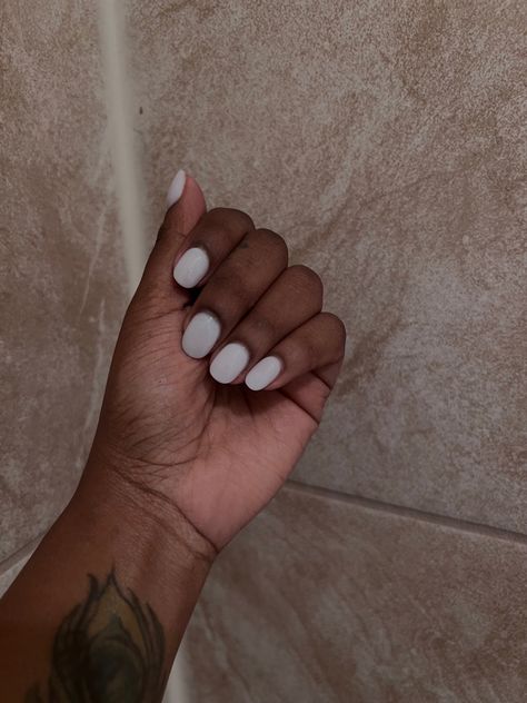 Short Oval Nails w/ funny bunny dipping powder. 🤍 Follow me on IG for more: Key_gotit Funny Bunny Dip Powder Nails, Squoval Gel Nails, Oval Short Nails, Funny Bunny Nails, Short Oval Nails, Bunny Nails, Squoval Nails, Funny Bunny, Oval Nails