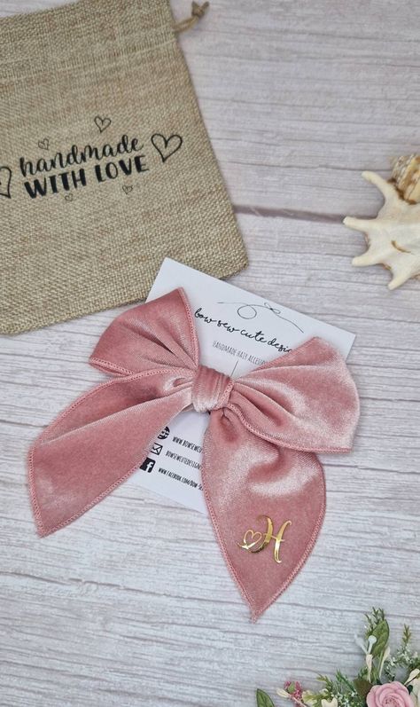 Excited to share the latest addition to my #etsy shop: Personalised dusky pink velvet bow, initial velvet bow, pink velvet bow with initial, gift bow https://etsy.me/3ZyMzcC Green Velvet Jacket, Bow Fashion, Gift Bow, Gift Bows, Dusky Pink, Velvet Bow, Girls Bows, Pink Velvet