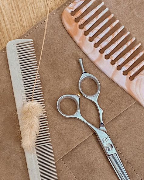 Hair Stylist Tools Aesthetic, Neutral Aesthetic Hairstylist, Hairstylist Filler Photos, Out Of The Salon Post Vacation, Hair Salon Accessories, Hairstylist Asthetic Picture, Aesthetic Hairstylist Instagram Feed, Hairstylist Instagram Aesthetic, Hair Instagram Post Ideas