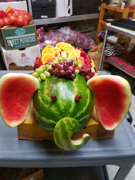 Elephant fruit Watermelon Sculpture, Vegetable Trays, Fruit Sculpture, Baby 2024, Fruit Table, Baby Shower Fruit, Fruit Trays, Fruit Centerpieces, Fruit Creations