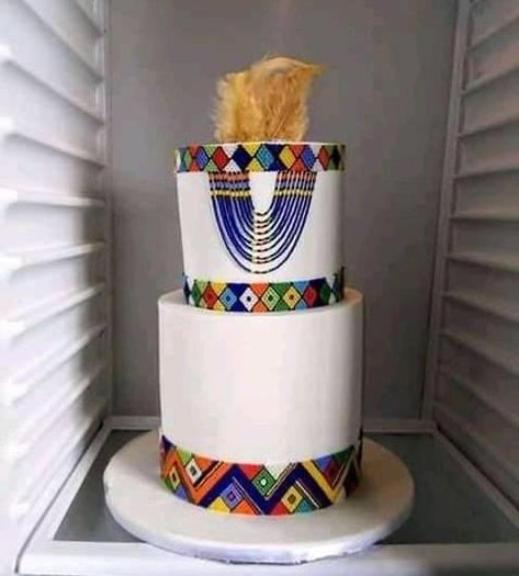 African Cake Design, Zulu Traditional Wedding Cakes, Sotho Wedding, Zulu Traditional Wedding Dresses, Modern Traditional Wedding, African Wedding Cakes, Wedding Cakes Designs, Zulu Traditional Wedding, African Cake