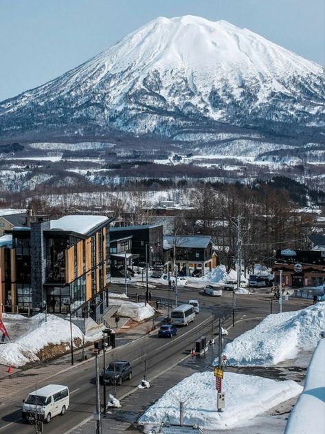 Niseko Ski Resort, Japan Japan Skiing, Hokkaido Winter, Niseko Japan, Powder Snow, Winter In Japan, Ski Aesthetic, Japan Winter, Northern Island, Japan Holidays