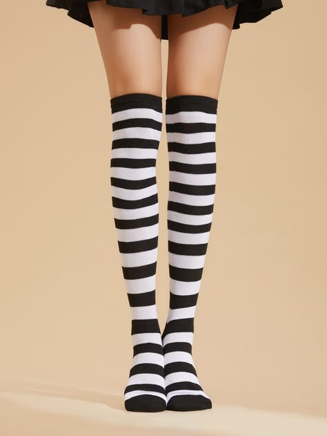 Black And White Striped Socks, Socks Over Leggings Outfit, Cute Socks Outfit, Socks Over Leggings, Sock Boots Outfit, White Knee High Socks, Socks Outfit, Striped Knee High Socks, Socks Aesthetic