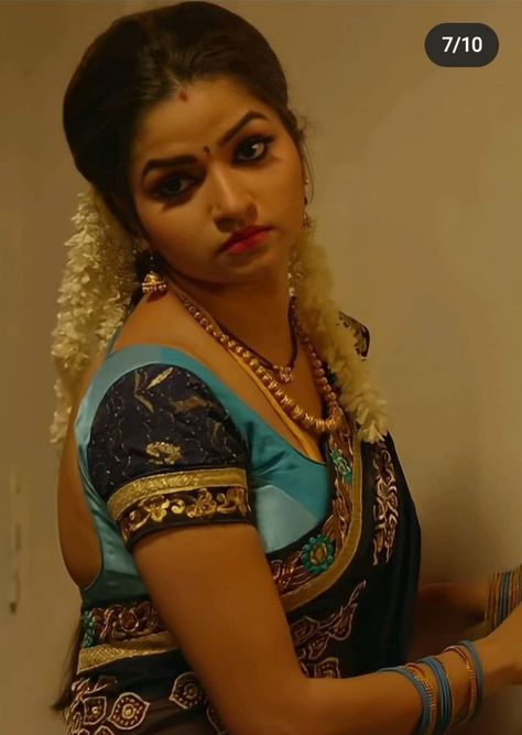 Nithya Ram Saree, Nithya Ram Hot Expression, Nithya Ram, Polygon Art, Hot Images, Beautiful Smile Women, Indian Beauty Saree, India Beauty, Beautiful Smile