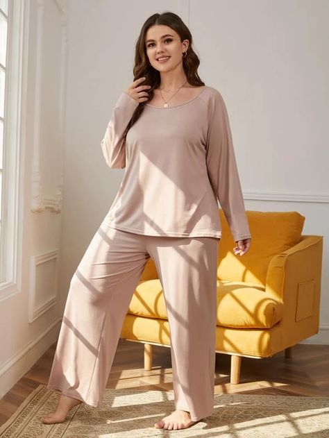 Modest Plus Size, Plus Size Pyjamas, Elegant Plus Size, Plus Size Pajamas, Loungewear Outfits, Sleep Wear, Designer Dresses Casual, Sewing Lessons, Pajama Sets