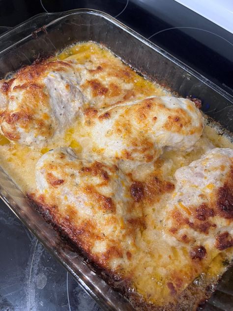 Cheesy Ranch Chicken, Cheesy Chicken Recipes, Melt In Your Mouth Chicken, Cheesy Ranch, Baked Chicken Recipes Easy, Chicken Breast Recipes Baked, Chicken Main Dishes, Ranch Chicken, Easy Casserole Recipes