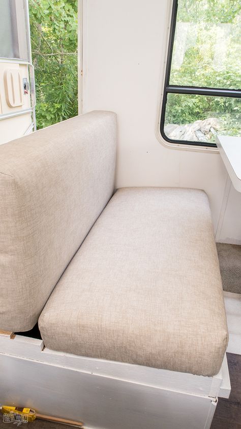 How to Recover RV Dinette Cushions (Video) - Our DIY Camper | The DIY Mommy Rv Dinette, Pop Up Campers, Camper Cushions, Popup Camper Remodel, Glamper Camper, Camper Trailer Remodel, Vintage Camper Remodel, Trailer Decor, Diy Camper Remodel