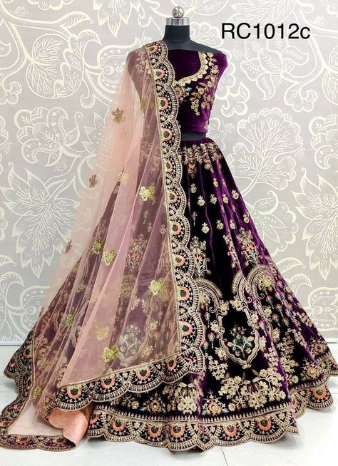 Dark Purple Lehenga, Heavy Bridal Lehenga, Purple Lehenga Choli, Lehenga Images, Velvet Dressing Gown, Purple Lehenga, Fancy Lehenga, Silk Anarkali Suits, Lehenga Bridal