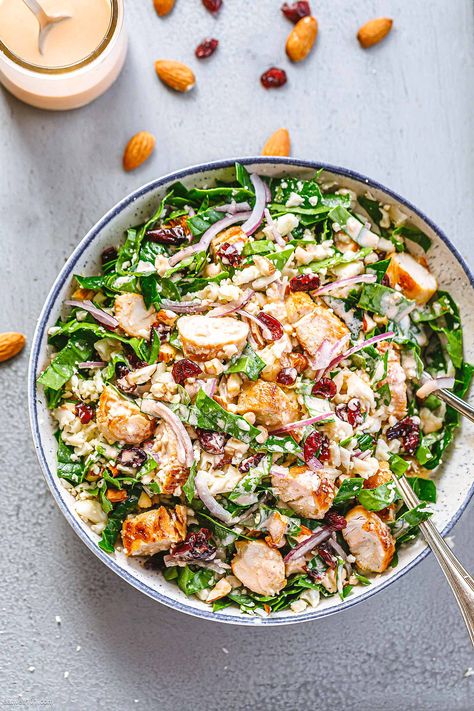 quick chicken salad - #recipe by #eatwell101 Quick Chicken Salad, Clean Eating High Protein, Salad With Cauliflower, Chicken Spinach Salad, Eating High Protein, Spinach Salad With Chicken, Cauliflower Chicken, Popular Food Recipes, Crunchy Veggies