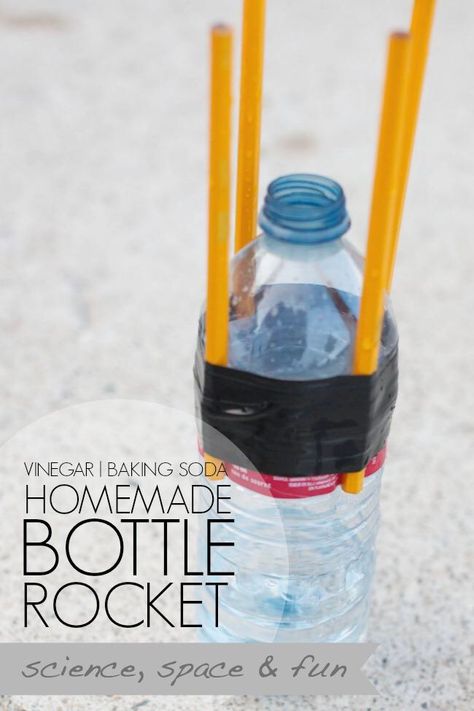 Homemade Baking Soda, Diy Kids Crafts, Diy Rocket, Bottle Rocket, Science Experiments For Kids, Homemade Baking, Experiments For Kids, Crafts For Girls, Science Experiments