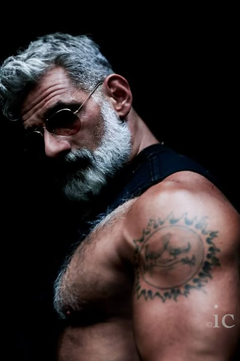 Isauro Cairo photography Anthony Varrecchia, Beards And Tattoos, Mr Universe, Silver Foxes, Handsome Older Men, Sweet Guys, Silver Fox, Intj, Hair And Beard Styles