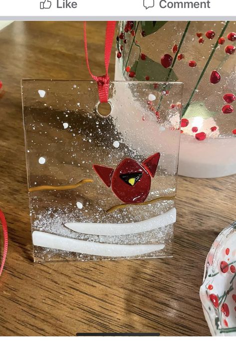 Fused Glass Cardinals, Fused Glass Angels, Fused Glass Ornaments Christmas, Glass Ornaments Diy, Broken Glass Crafts, Fused Glass Wall Art, Glass Christmas Decorations, Fused Glass Ornaments, Glass Fusion Ideas