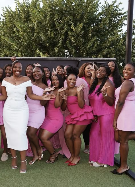 Bridal Squad Outfits, Galentine's Outfits Pink Dress, Bridal Shower Shades Of Pink, Pink Dress Group Photo, Pink Dress Bridal Shower Outfit, Colorful Bridal Party Dresses, Shades Of Pink Party Outfits, Color Coordinated Outfits Friends, Pink Bridal Shower Dress