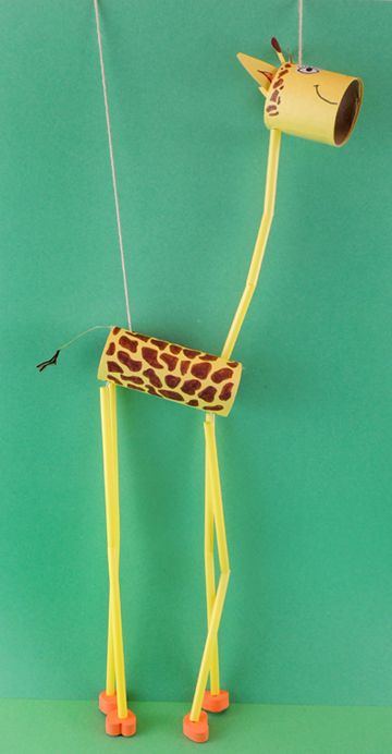 Dancing Giraffe Craft, Diy Marionette, Giraffe Puppet, Giraffe Crafts, Dance Pop, Puppets For Kids, Toilet Paper Crafts, Puppet Crafts, Crafts For Adults