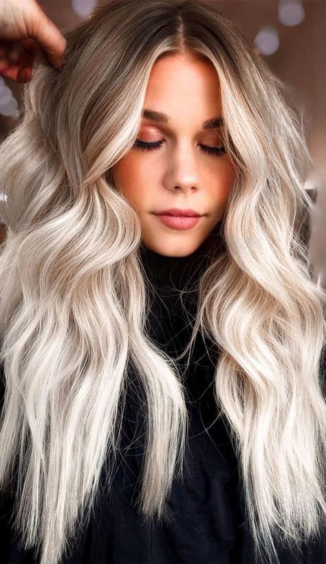 new blonde hair ideas, latest blonde hair, blonde hair color, blonde hair color trends 2022, low maintenance blonde, honey blonde, butter blonde Hair Color 2022, Low Maintenance Hair Color, Blonde Hair For Brunettes, Cute Blonde Hair, Butter Blonde, Trendy We Fryzurach, Tan Skin Blonde Hair, Icy Blonde Hair, Hairstyles Bun