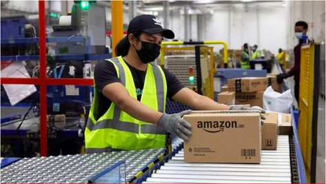 Amazon to create 1,500 new jobs in UAE. https://www.khaleejtimes.com/business/amazon-to-create-1500-new-jobs-in-uae Logistics Network, Senior Programs, Dubai Safari, Teacher Awards, Amazon Jobs, Hotel Jobs, New Jobs, Army Pics, Job Vacancies