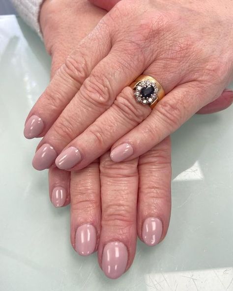 Nessa's Nails 💅🦋 on Instagram: "#dndsweetromance #naturalnails💅🦋 💅🦋💕 sue" Dnd Gel Nail Polish, Dnd Gel Polish, Sweet Romance, Gel Nail, Gel Nail Polish, Natural Nails, Gel Polish, Gel Nails, Nail Polish