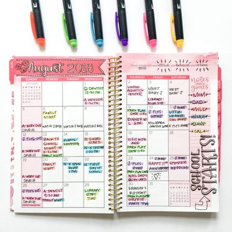 4 Tips For Getting Organized with Bloom Daily Planners - Tombow USA Blog Daily Planners Ideas, Bloom Planner Ideas, How To Organize Your Planner, Calendar Organization Ideas, Monthly Planner Organization, Planner Organization Ideas, Planner Organization College, Organized School, Agenda Organization Ideas