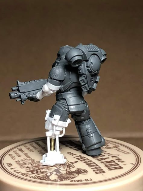 Space Marine prosthetic leg | 2019-06-21 40k Iron Hands, Warhammer Imperial Guard, 40k Conversions, Warhammer 40k Figures, Power Armour, Warhammer Figures, Miniature Gaming, Warhammer Paint, Prosthetic Leg