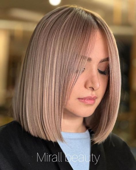 Solid Hair Dye Ideas, Light Brown Hair Dye, Brown Hair Inspiration, Dip Dye Hair, Brown Hair Dye, Hair Color Light Brown, Light Hair Color, Blonde Hair Looks, Brown Blonde Hair