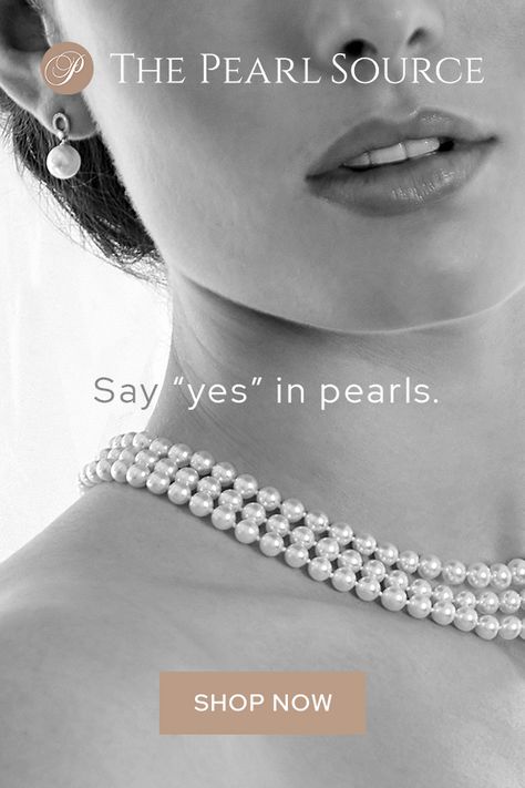 Tiffany's Jewelry, Pearls For Wedding, Christmas Jewelry Ideas, Wedding Pearl Necklace, Wedding Pearls, Pearl Jewelry Sets, Pearl Set, Pearl Wedding, Timeless Wedding