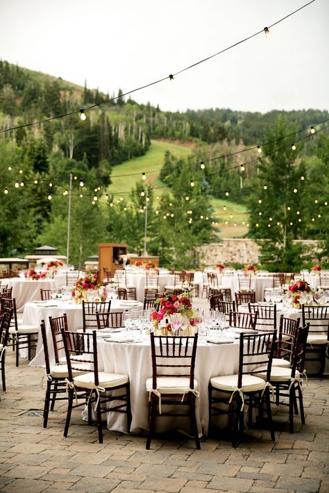 Park Wedding Decorations, Deer Valley Utah, Park City Wedding, City Wedding Venues, Wedding Venues Utah, Cheap Wedding Venues, Wedding Reception Locations, Deer Valley, Outdoor Reception