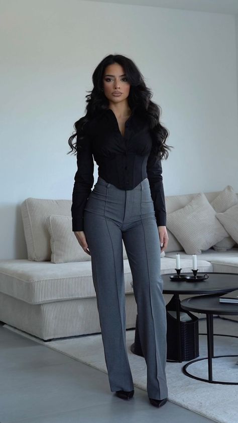 Fall Business Casual Outfits Office Wear Classy, Psychiatrist Aesthetic Outfit, Corporate Trousers For Ladies, Lawyer Outfit Women Classy, Grey Shirt Black Pants, Business Professional Outfits Black Women, Corporate Black Women, Christmas Outfits Classy, Attorney Outfits Woman