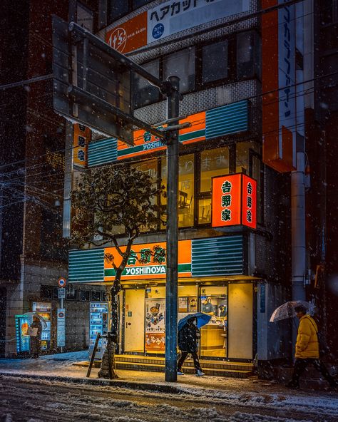 What’s your favorite Japanese Fast Food? 🍲🥡🥢 Do you think Japanese fast food is similar to American Junk Food? 📍Somewhere in Tokyo Japan ___________________ • Camera: Sony A7RV • Lens: 35mm G Master Series • ISO: 320 •Aperture: f/2.8 •Shutter speed: 1/160 ____________________ Japanese Fast Food, Sony A7rv, Camera Sony, Shutter Speed, Tokyo Japan, Junk Food, You Think, Tokyo, Japan