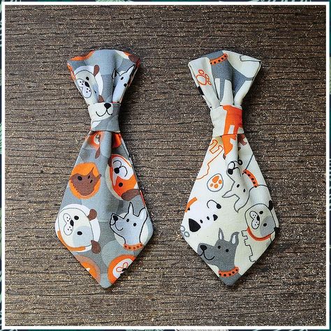 Dog Collar - Great! I like them - Visit to See More NOW! Dog Bandana Pattern, Dog Sewing Patterns, Dogs Diy Projects, Diy Dog Collar, Dapper Dogs, Dog Bandanna, Pet Projects, Dog Clothes Diy, Dog Tie