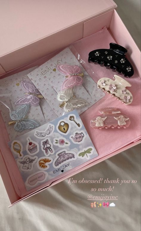 Hair Accessories Packaging, Hair Tool Set, Diy Hair Scrunchies, Emi Jay, Birthday Card Drawing, Surprise Box Gift, Princess Jewelry, Hair Accessories Clips, Bestie Gifts