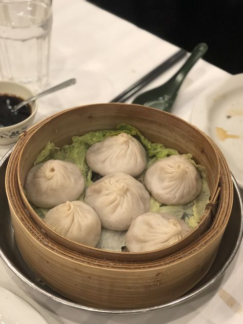 Soup Dumplings, Healthy Food Motivation, Weird Food, Food Goals, Food Obsession, Cafe Food, She Said, Pretty Food, Food Cravings