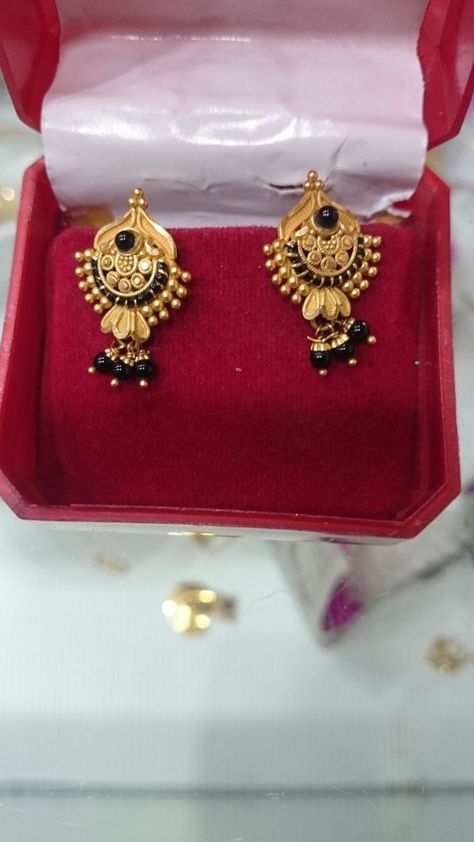 Gold Ear Kammalu, Nallapusalu Kammalu, Black Stone Earrings Gold Daily Wear, Black Beads Earrings Gold Studs, Kammalu Designs Gold, Black Beads Earrings Gold, Nallapusalu Earrings, Black Beads Earrings Indian Gold, Black Bead Earrings Gold