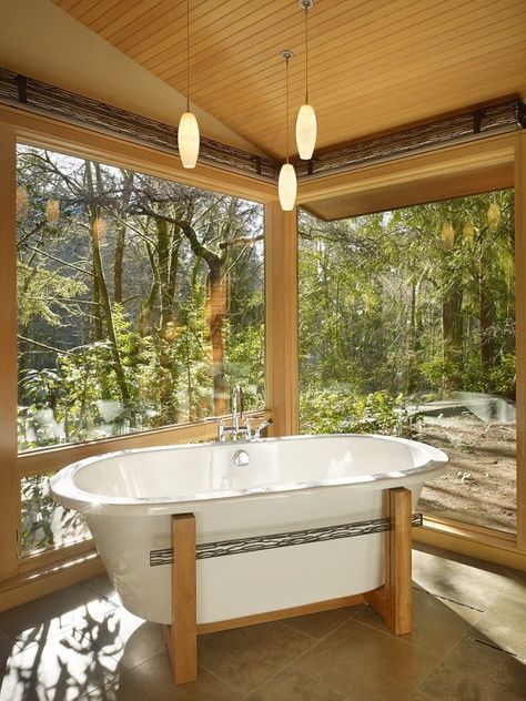 Picture yourself in one of these, book in hand, candles burning, and a stew of essential oils. Glass Pavilion, Sunroom Designs, Bad Design, Dream Bathrooms, Design Del Prodotto, Park Homes, Bath Tub, Free Standing Bath Tub, Beautiful Bathrooms