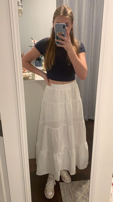 Converse Skirt Outfit, White Flowy Skirt Outfit, Garage Skirt, Flowy Skirt Outfit, White Flowy Skirt, Tall Girl Outfits, White Converse Outfits, Shein Shoes, White Long Skirt