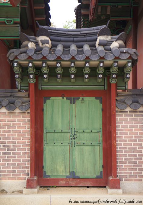 Changdeokgung Palace, Japanese Restaurant Interior, Place Branding, Ancient Writing, Korean Tattoos, Asian Architecture, Korean Design, Wonderfully Made, Public Park