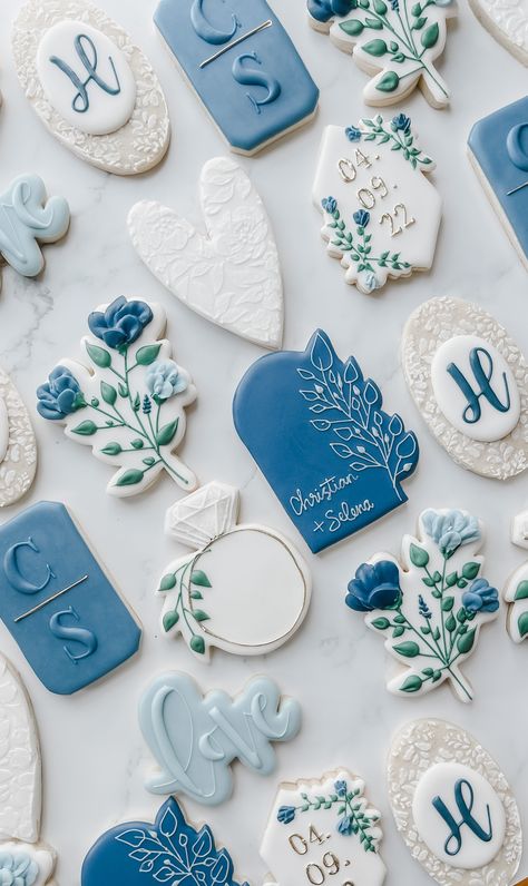 Blue Bridal Shower Decorations, Blue Bridal Shower Themes, Wedding Sugar Cookies, Wedding Shower Cookies, Shower Baskets, Engagement Cookies, Blue Wedding Decorations, Bridal Shower Inspo, Nebraska Wedding